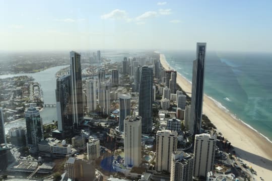 Strong Year Round Bookings in Surfers Paradise - ID 9228