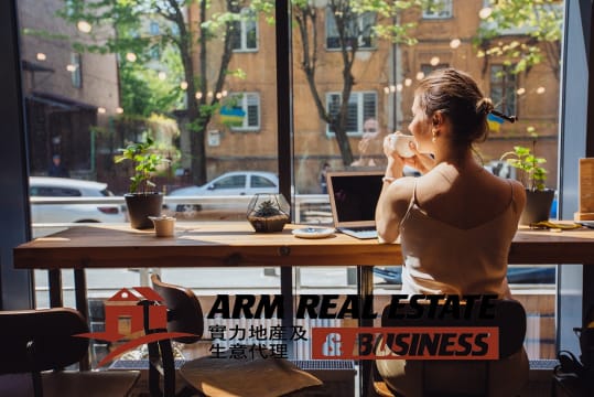 CBD Cafe Opportunity: 5-Day Operation Near Flagstaff Gardens