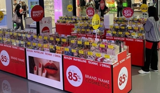 Start Your Own Beauty Business and Turn Your Passion into Profit