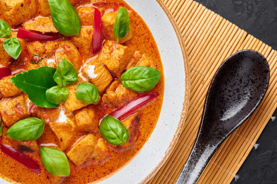Thai Restaurant  -  Great Gold Coast location - Takings $9500 p.w   - F3505