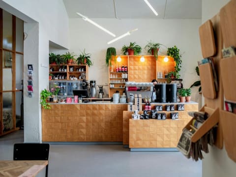 Prime Position, Tweed Heads – Welcoming Cafe For Sale