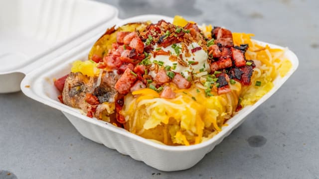 Viral Food Truck with 230K+ Followers – $20K+ Monthly Sales | High Margin Healthy Street Food