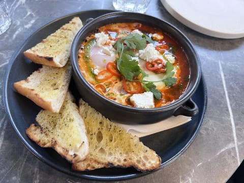 Qyfvrxcbdy4xg1nvvsvh