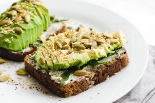 Cafe - Bondi  - Profit $2,940 p.w  - Short hours  - Rent $860 p.w - SF1376