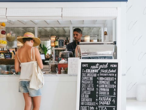 Welcoming Cafe for Sale . Prime High Visibility Location on Busy Road in Tweed Heads