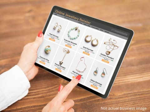 S9dsbf58rsqqxwhujurv