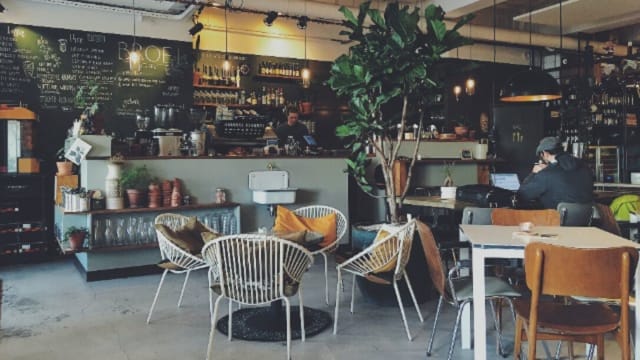 Cafe & Coffee Shop business for sale in Brisbane Northern Suburb