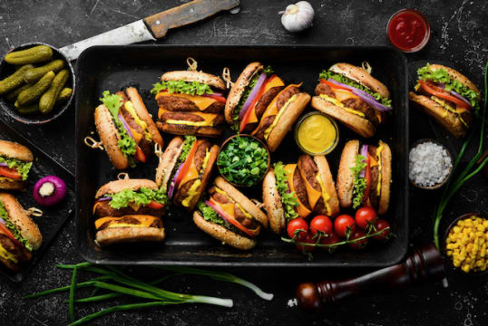 FULLY MANAGED BURGER & PARMA BUSINESS – STRONG SALES / LOW RENT / ESTABLISHED BRAND