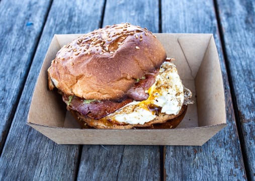 Freehold - Cafe- Takeaway - Opposite train station - Upper North Shore - FN1357