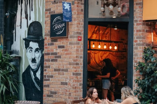 ICONIC CAFÉ WITH 20 YEARS LONGEVITY !!!