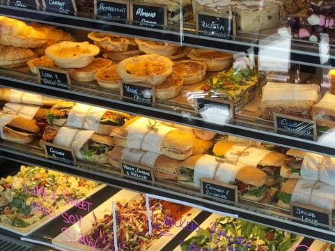 ESTABLISHED 5-DAY INDUSTRIAL LUNCH BAR …