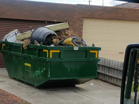 Successful Bin hire business in Western suburb for sales BP-0990