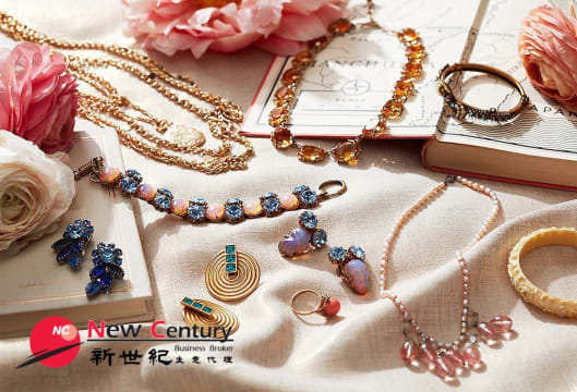 JEWELLERY & FASHION RETAIL --MALVERN EAST --1P11259