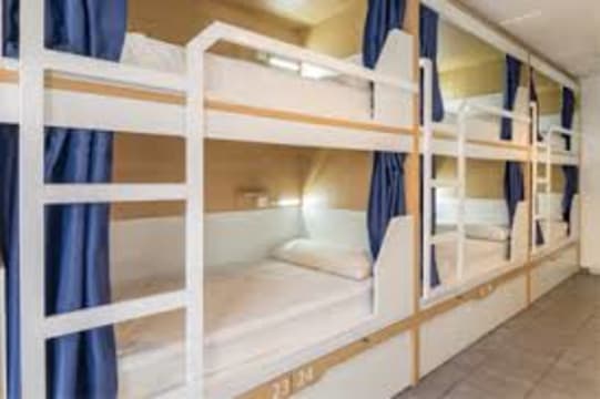 City Fringe Backpacker for Sale – Prime Location BO-1072