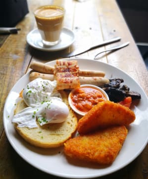 Iconic City Cafe / Coffee Shop