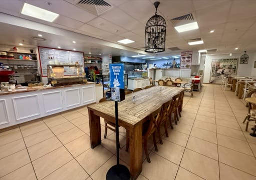 5-DAY BRISBANE CITY CAFE PRIME LOCATION, ESTABLISHED 13 YEARS