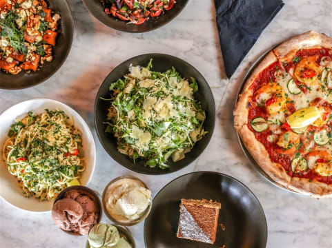 Traditional Pizzeria Restaurant