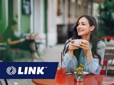 Busy Beachside Cafe & Bar