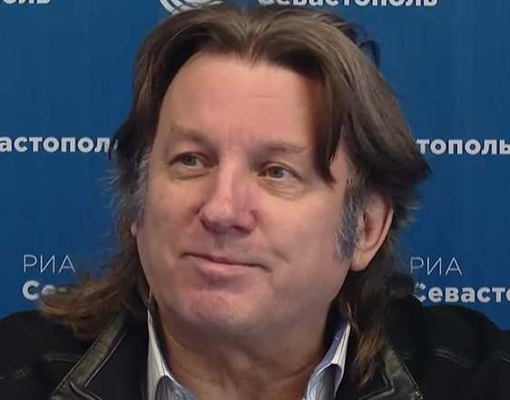 Юрий Лоза назвал «Голубые огоньки» замкнутой на себя системой