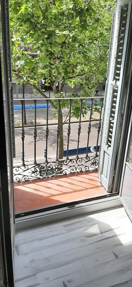 4226669-ca6948ad_eiia3f