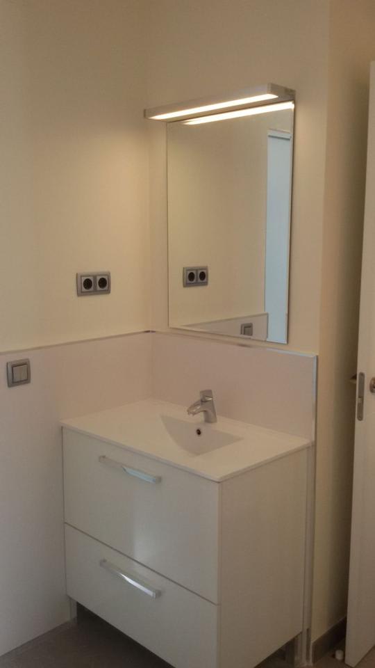 4221148-381912d6_y0snbw