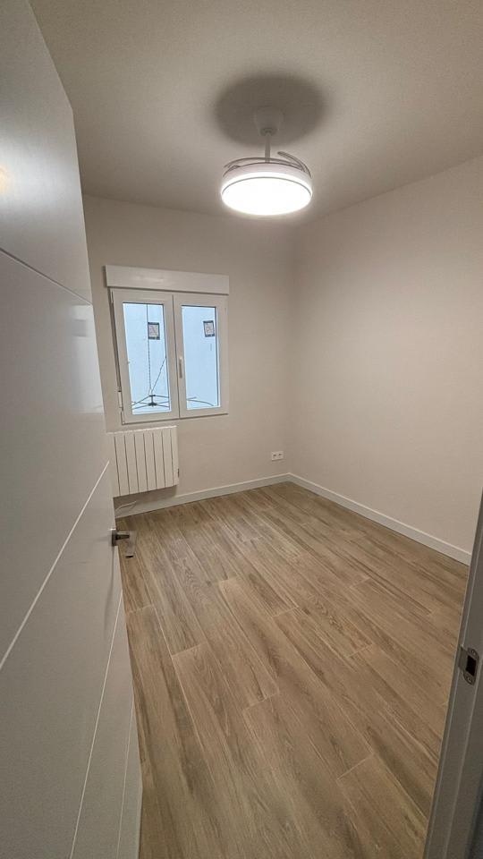 4227299-6b4be3de_j8dhm9