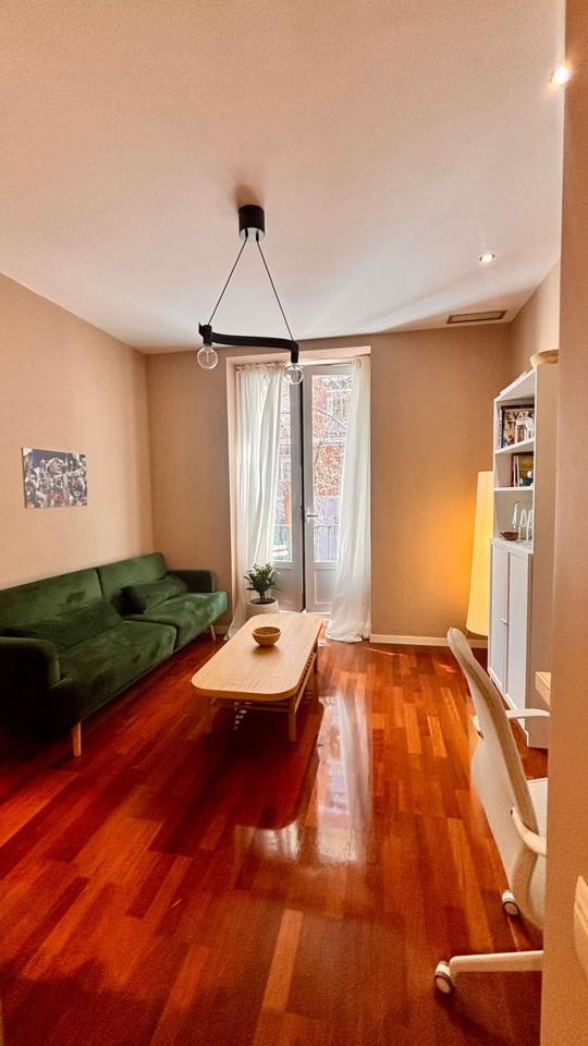 4233823-8864fead_wc1qxv