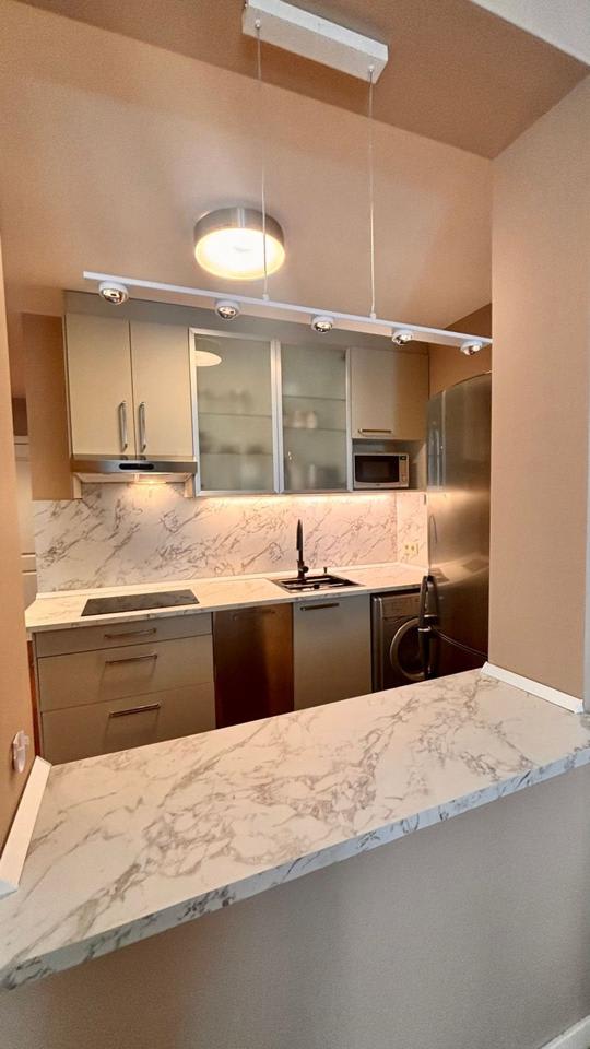 4233823-e3e5a0fc_ndqpds