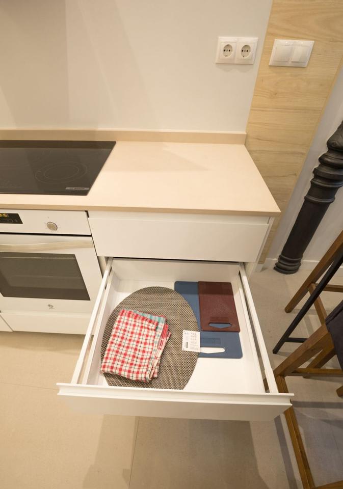 4240404-9338333a_xvdt0m