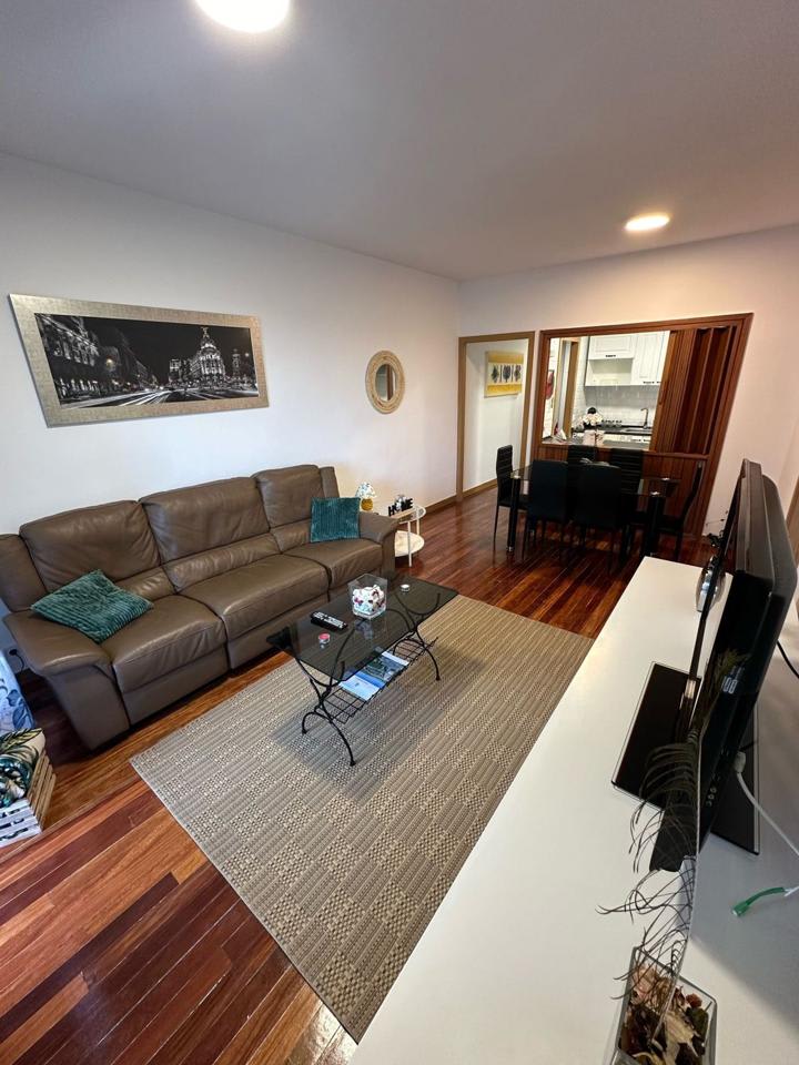 4213365-8f1b4200_rhn19j