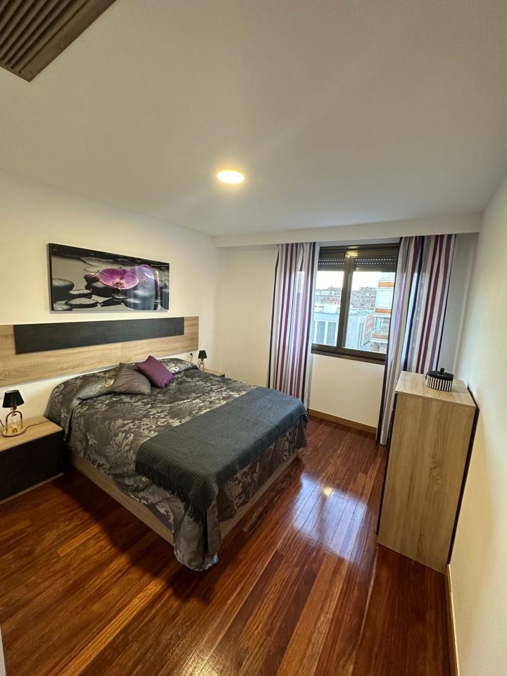 4213365-046fca5d_hqeyzz