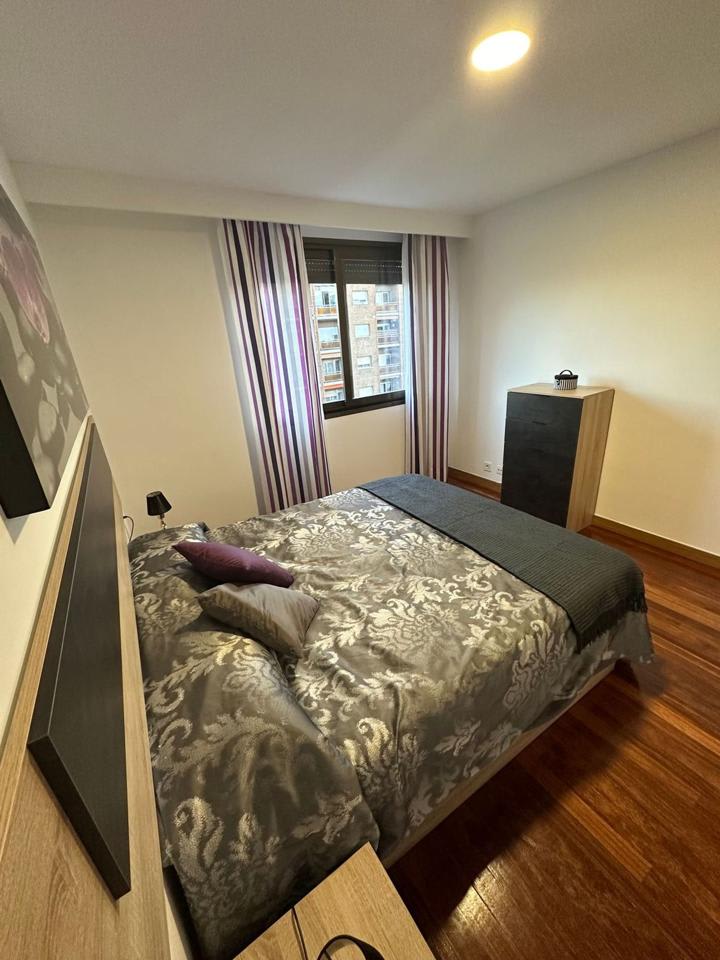 4213365-7dc5d63d_i8w5r9