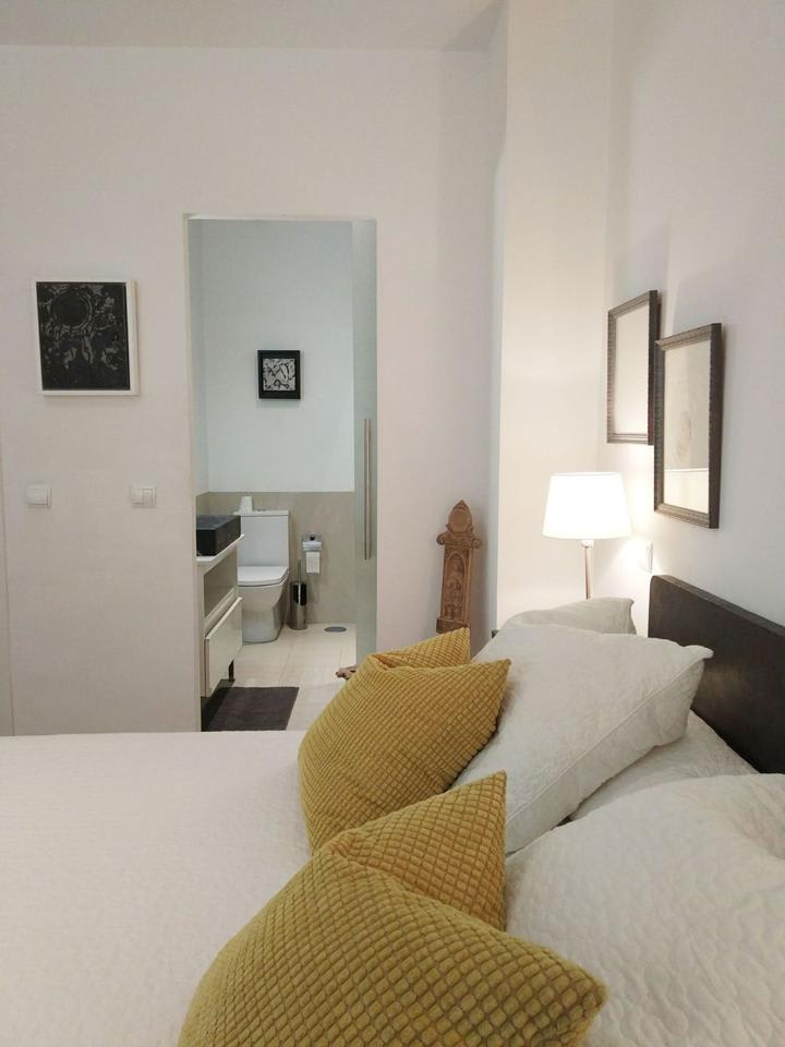 4213287-81c28c5c_cq81l6