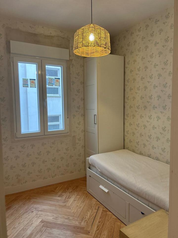 4214754-60aa426d_aqmmdz