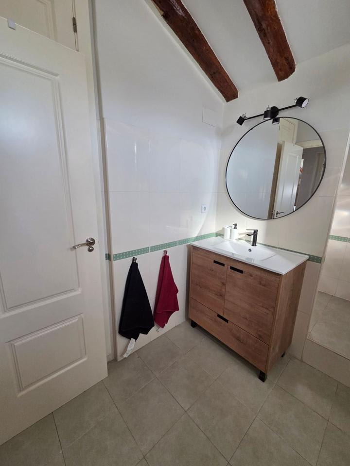 4214563-7d1b8d94_qi8yrx