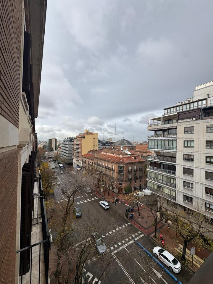 4216903-0b9188aa_xm78uu