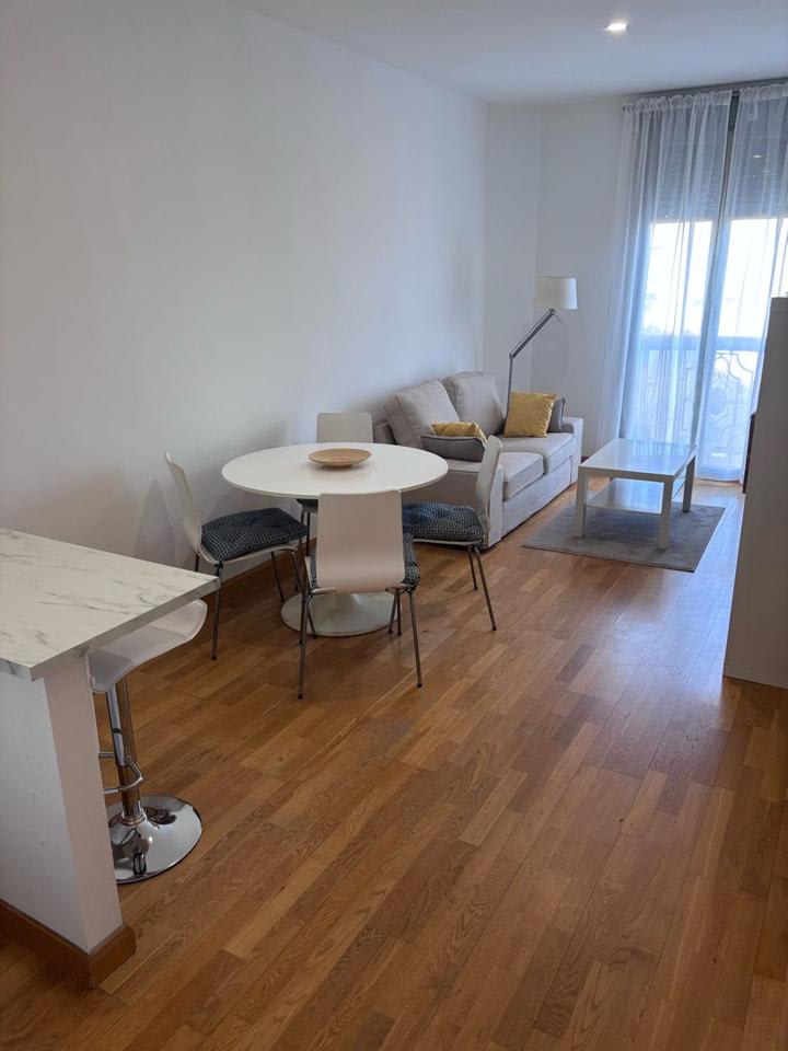 4219275-6ec94394_yxonwm