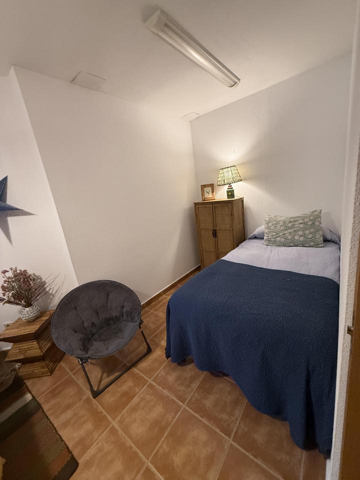 4216091-4113cbed_hklrzt