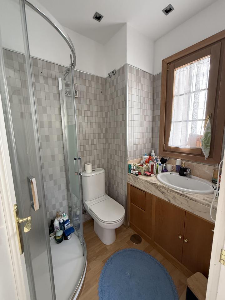 4216091-6077cd06_ejsbsx