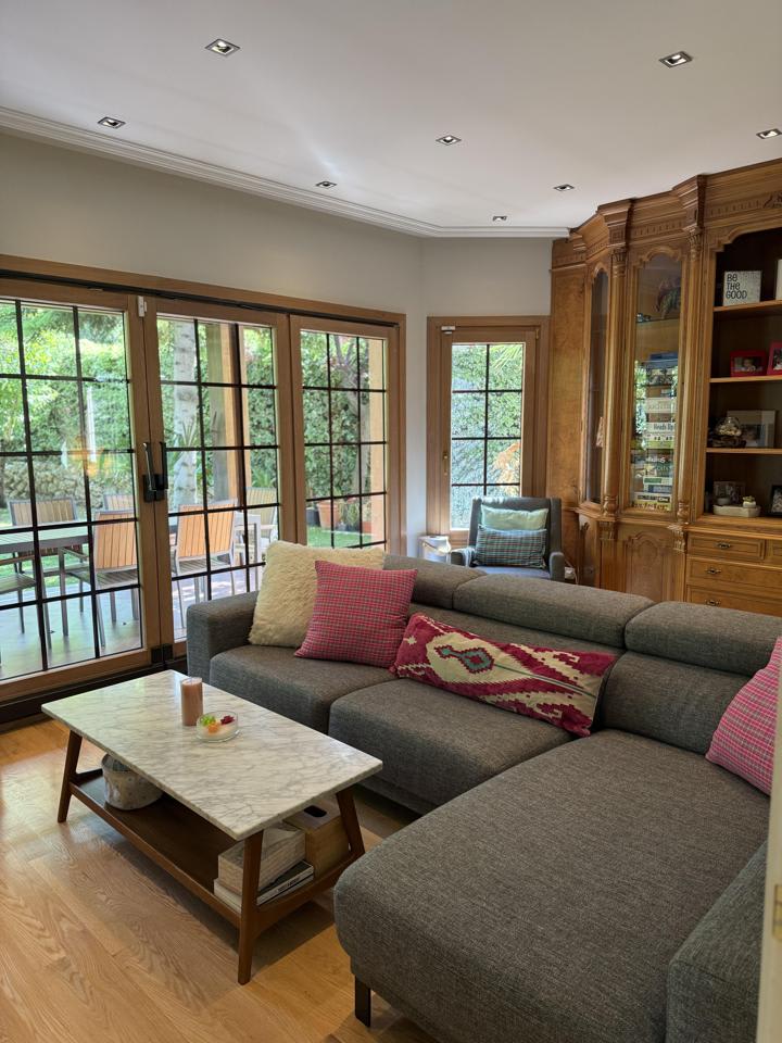 4216091-b1abe1c7_b9rocu