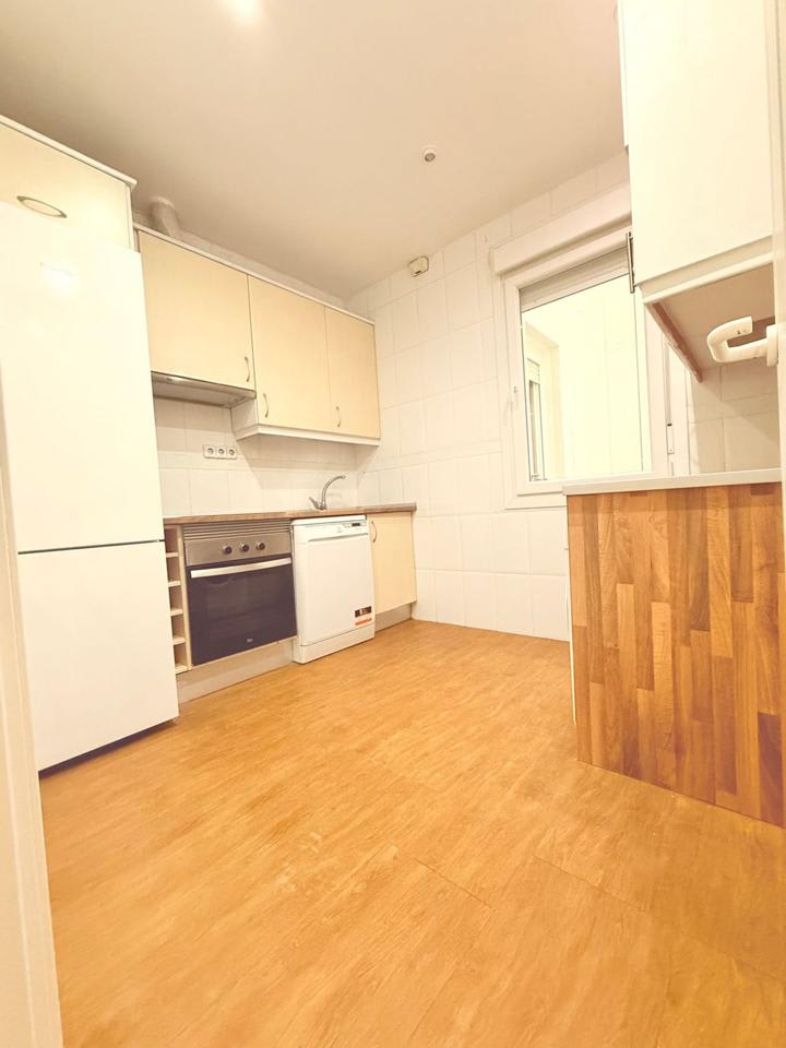 4223326-e9657674_doq9ga