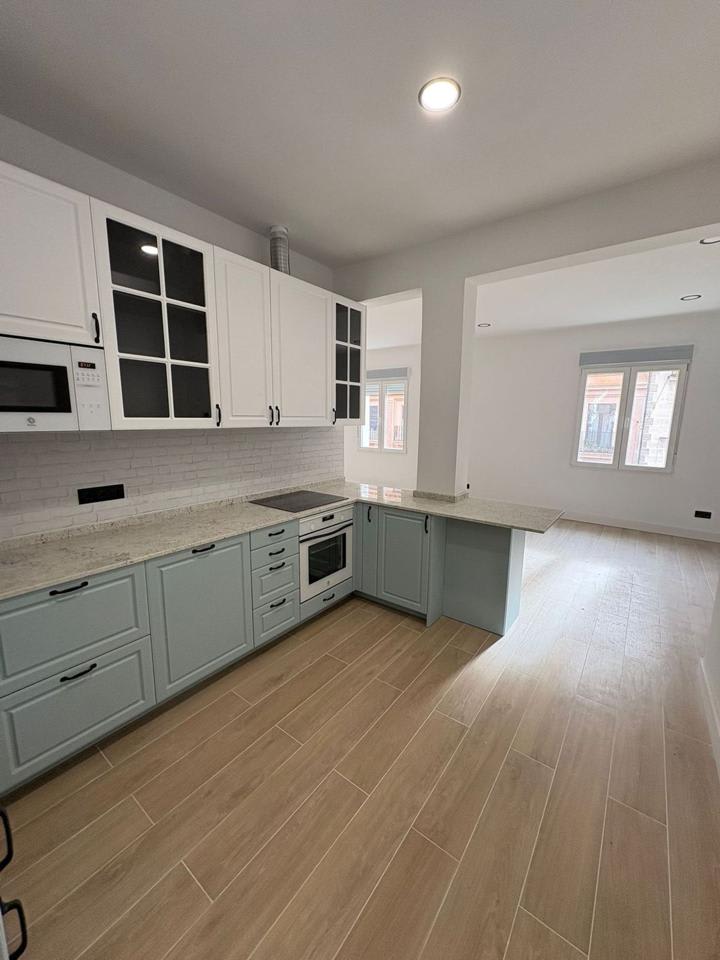 4225607-74494999_zvwryo