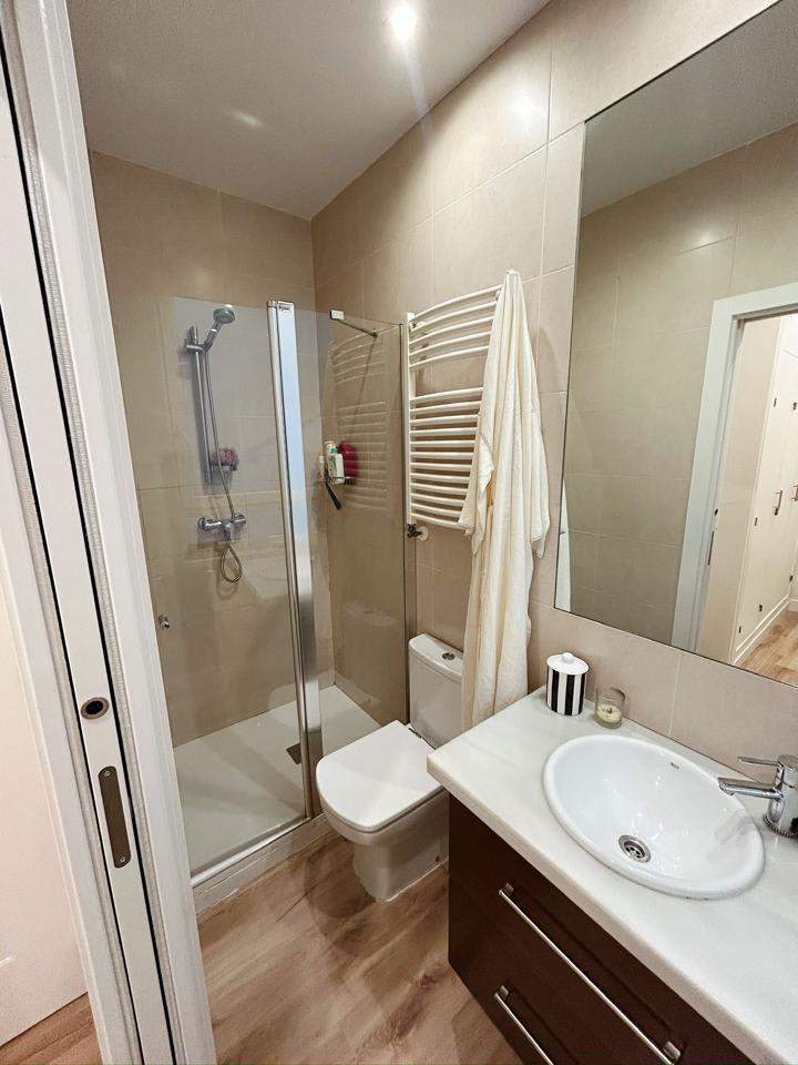 4225947-b19e1fb7_adnumc