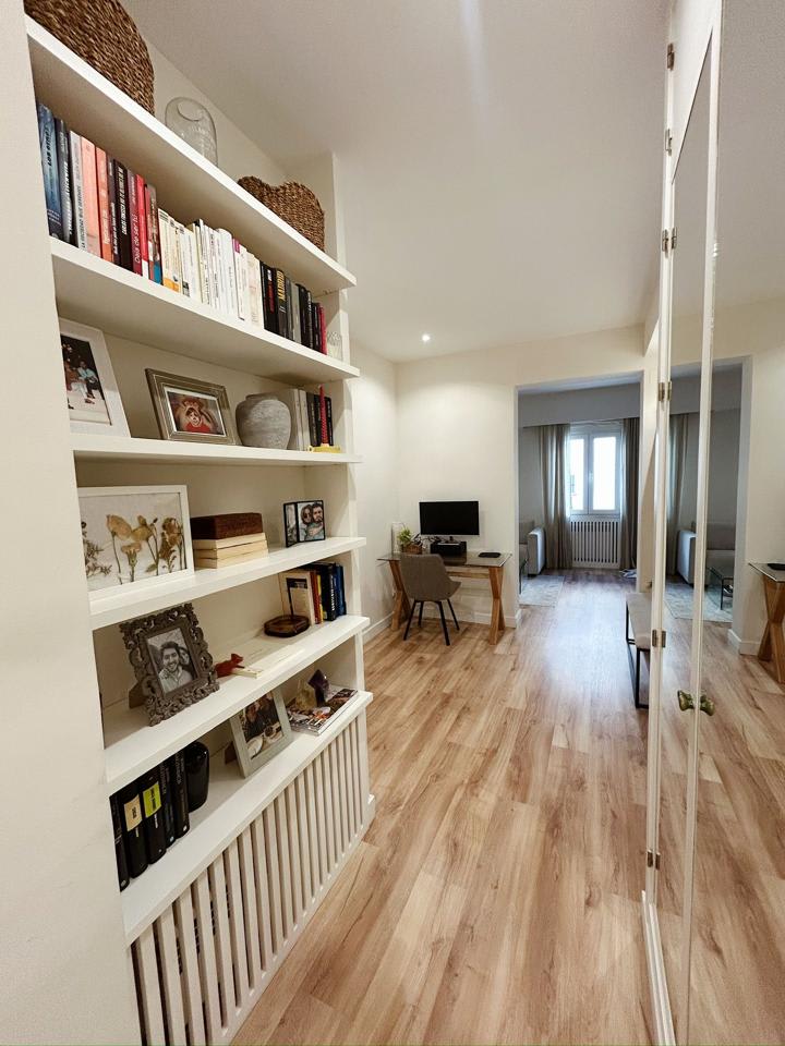 4225947-bb30b341_a1ev67