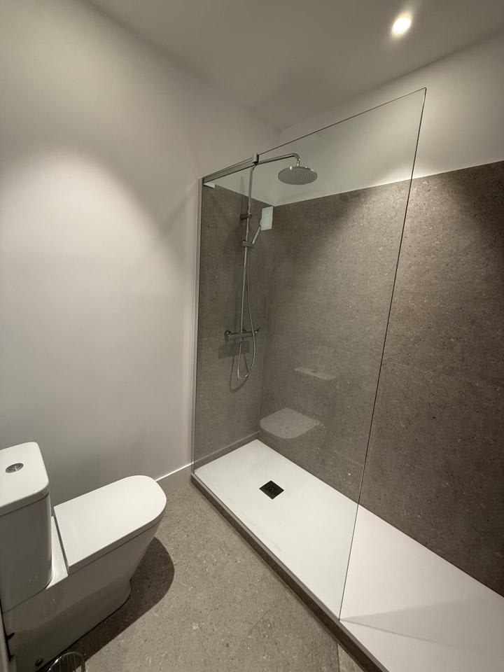 4225944-8e4277fb_dwvu5q