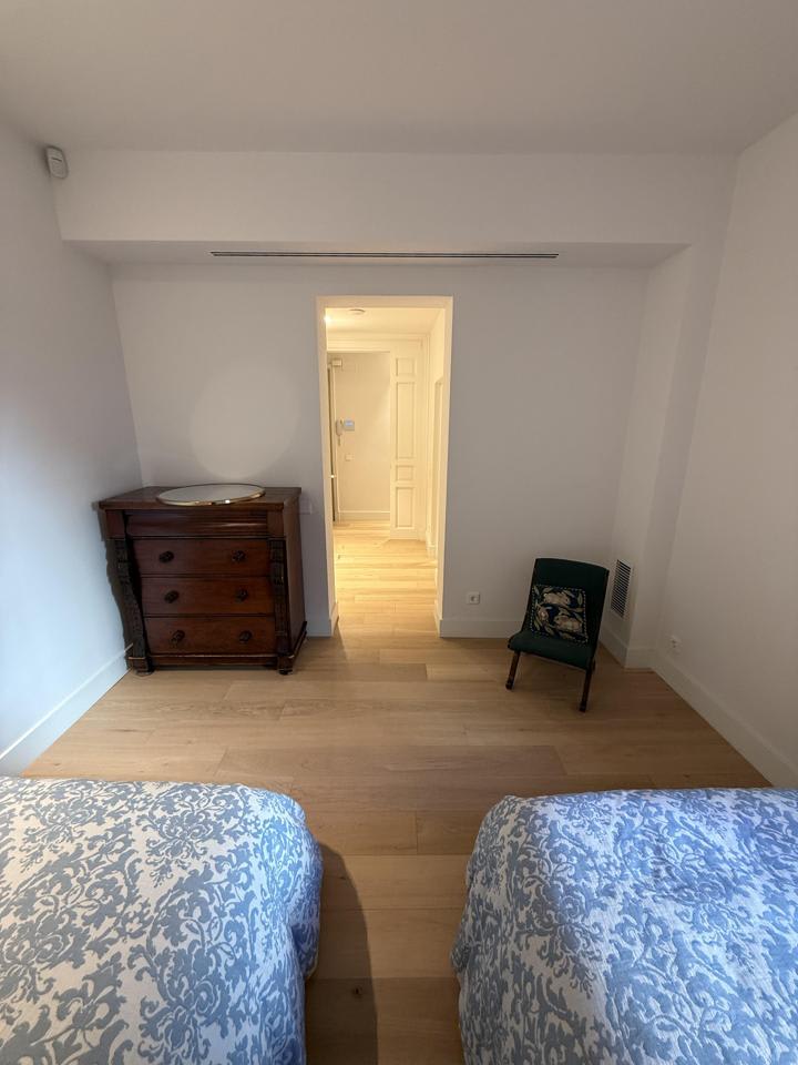 4225944-ed3608b3_licks8