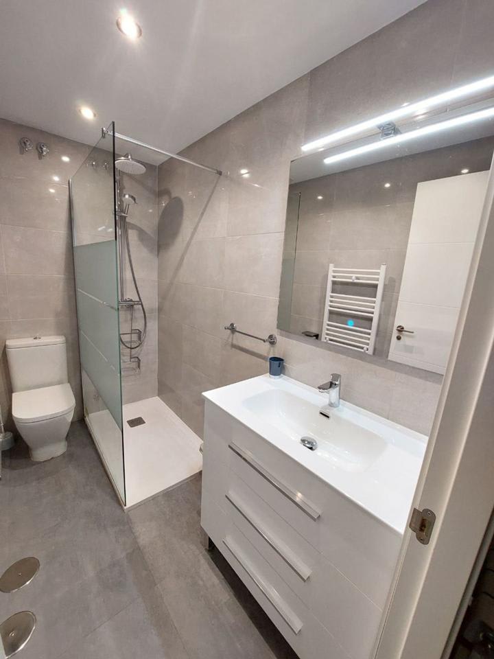 4226669-b58304c7_tct9ek