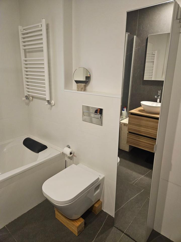 4227338-b9143946_c7ak3v