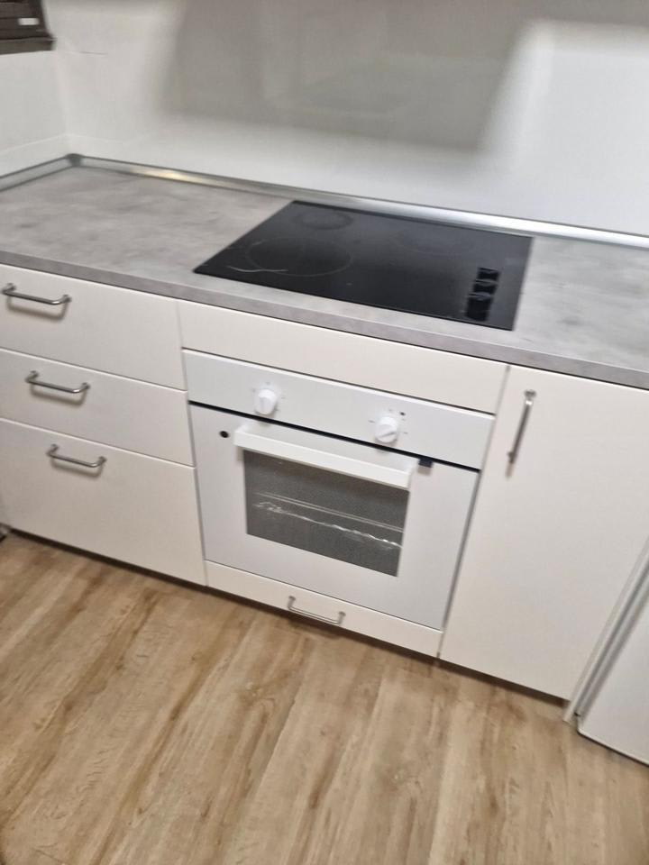 4227910-14a74008_ldvuxs