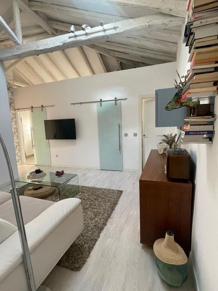 4228380-50977ed5_ucp45b